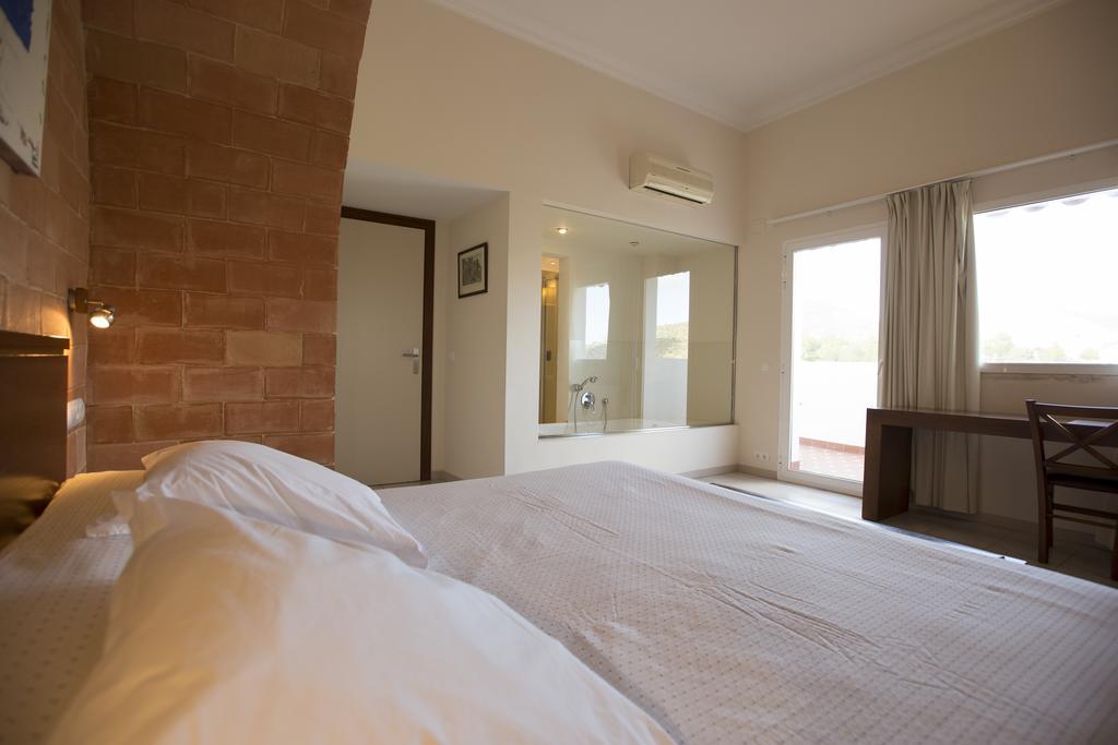 Hotel Cal Naudi 4*