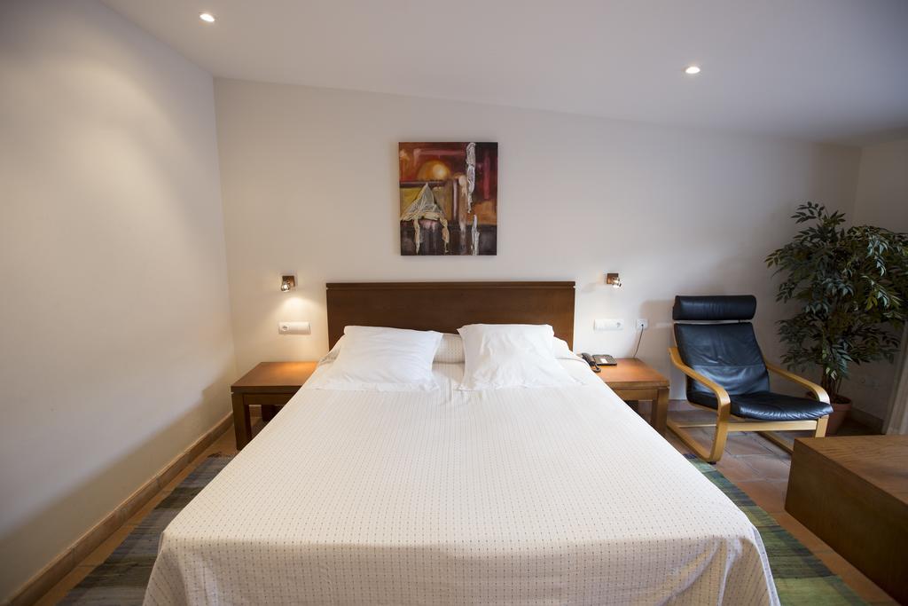 Cal Naudi Hotel 4*